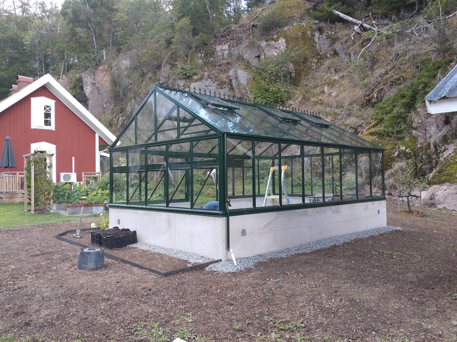 Växthus på nygjuten grund