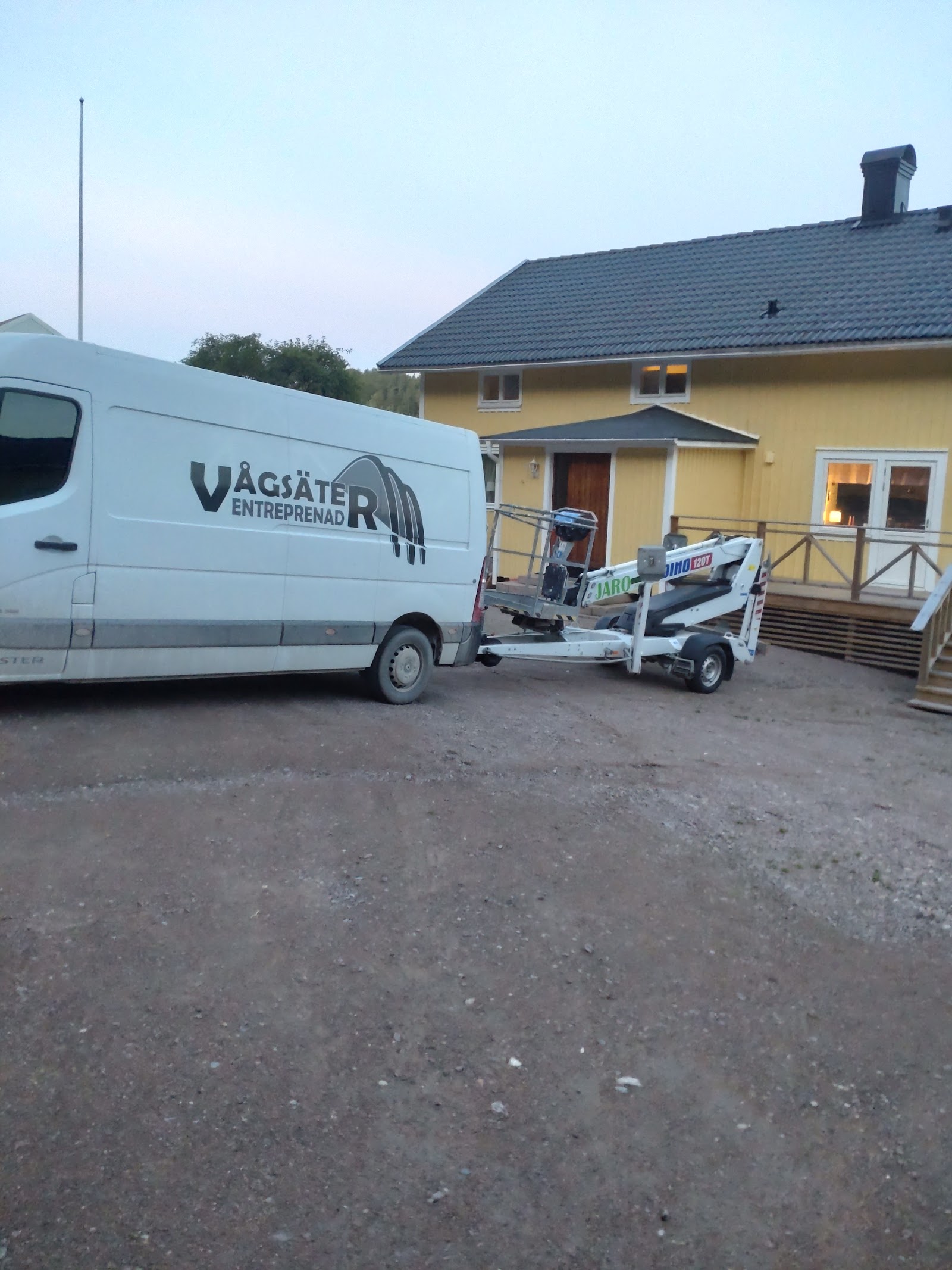 Firmabilen på plats
